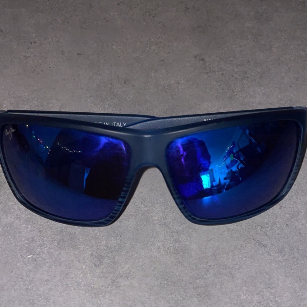 Maui Jim Alenuihaha Polarized Wrap Sunglasses